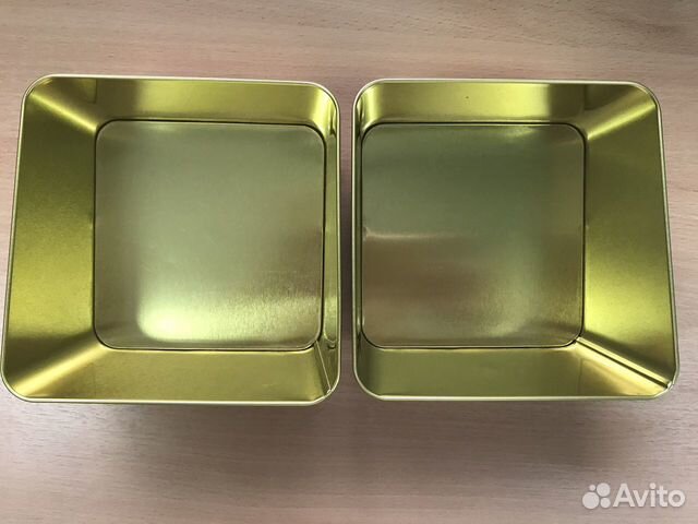 Контейнер для хранения из металла золотистого цвет