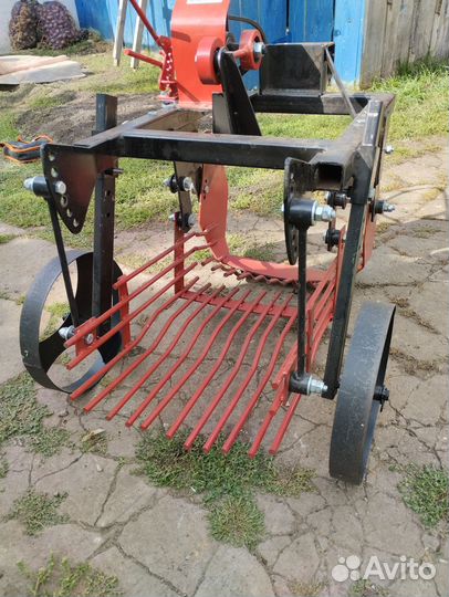 Картофелекопалка для мотоблока