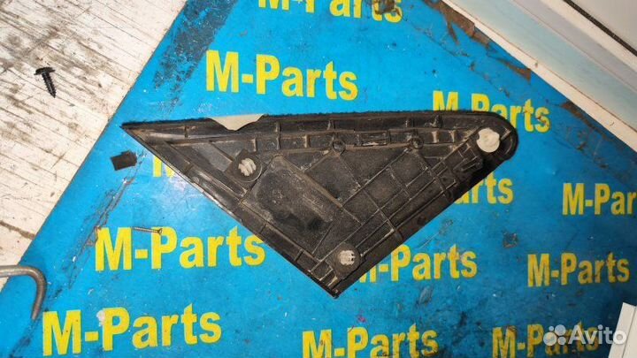 Уголок крыла передний левый Mazda Mpv LY3P 2008