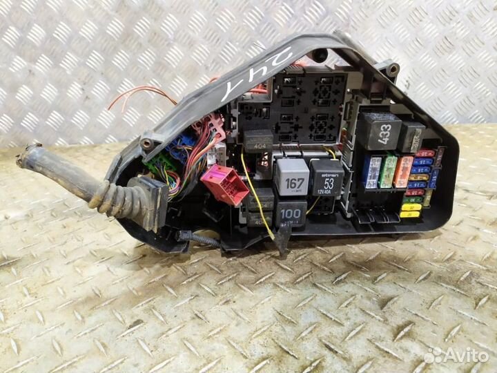 Блок предохранителей Volkswagen Touareg 2002 2010