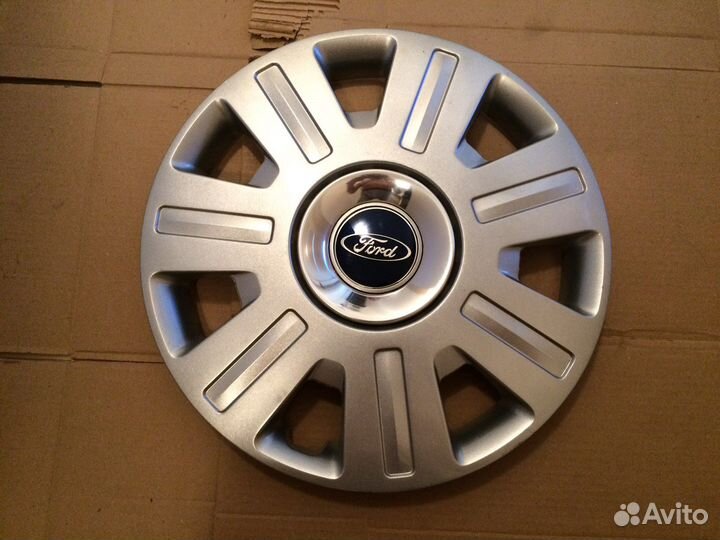 Колпак колеса Ford Mondeo lll 3S71-1130-BD