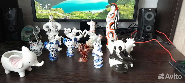 Статуэтки(гжель,фарфор,хрусталь)