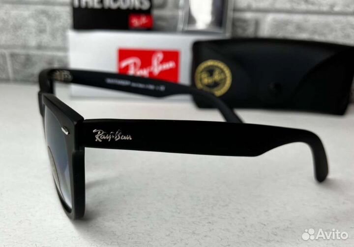 Солнцезащитные очки Ray Ban Wayfarer