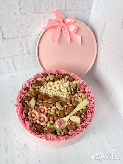 Подарочные коробочки/наборы к 8 марта