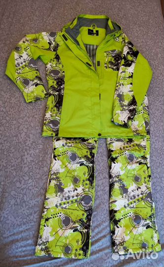 Спортивный костюм для лыжного спорта