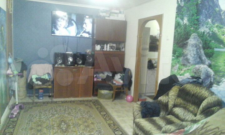 2-к. квартира, 43 м², 2/4 эт.