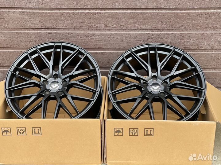 Диски Vorsteiner VF107 R19 5-112 черный матовый