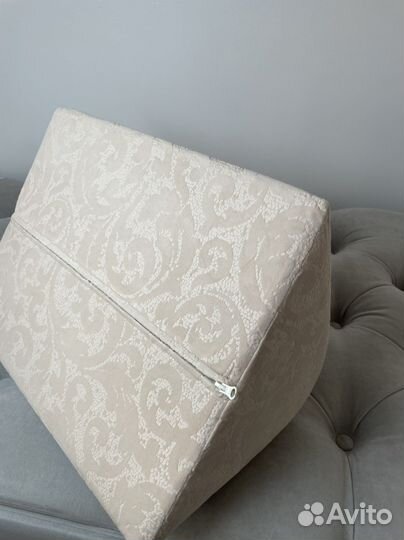 Подушка под колени для наращивания ресниц