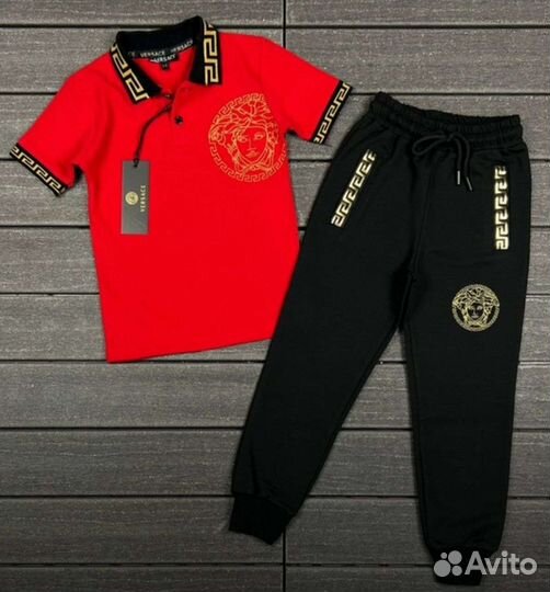 Продам детский брендовый костюм versace