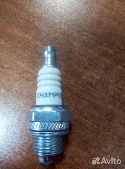 Свеча зажигания