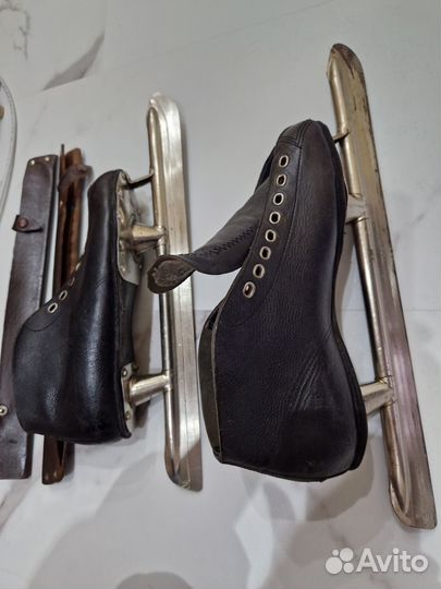 Продам коньки конькобежки