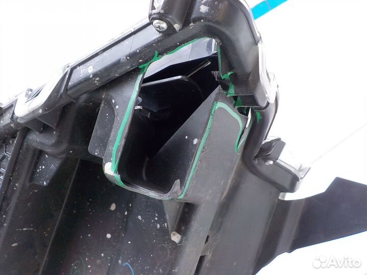 Фара правая Toyota Land Cruiser Prado 2017