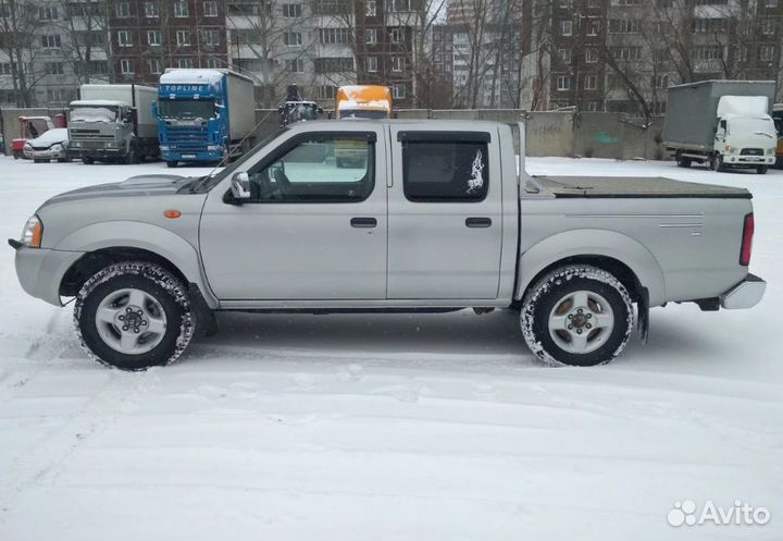 В разборе Nissan NP300