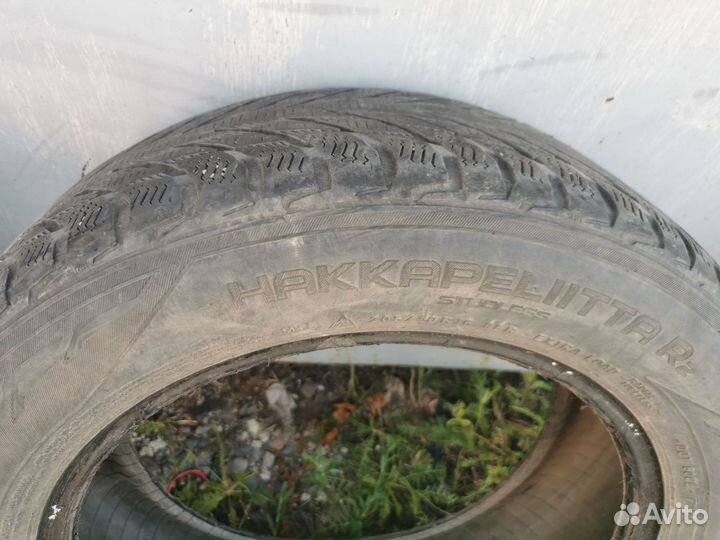 Автошины зимние 205/60R16