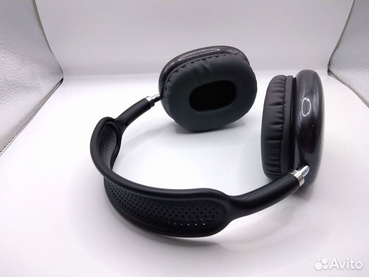 Беспроводные накладные наушники