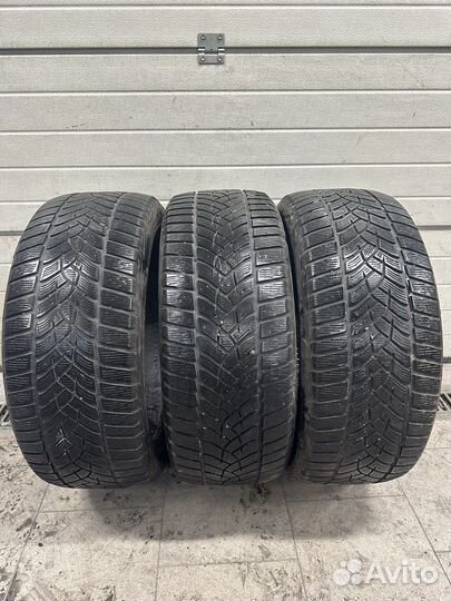 Goodyear UltraGrip Performance 255/45 R20 105V