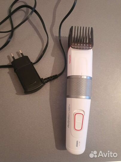 Машинка для стрижки / триммер