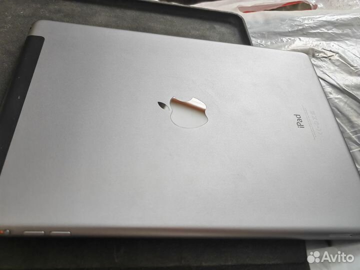 Планшет Apple iPad Air Cellular 128Gb ME987RU/A