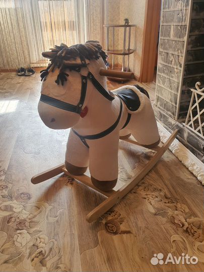 Качалка лошадь