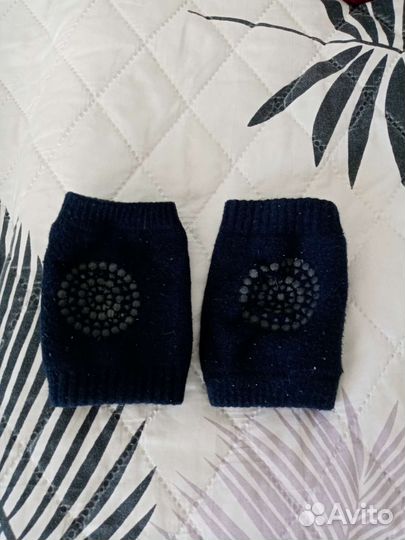 Наколенники для ползания, носки