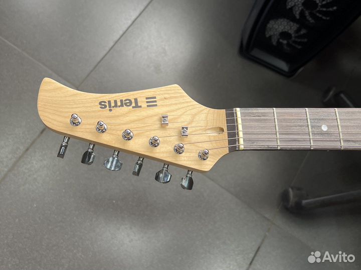Электрогитара Terris tst-39 Новая настроена