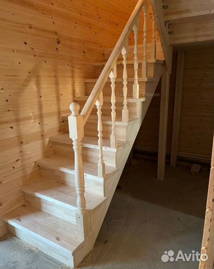 Деревянные ступени для лестницы