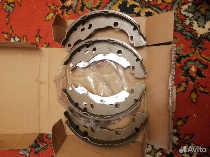 Тормозные колодки для рено