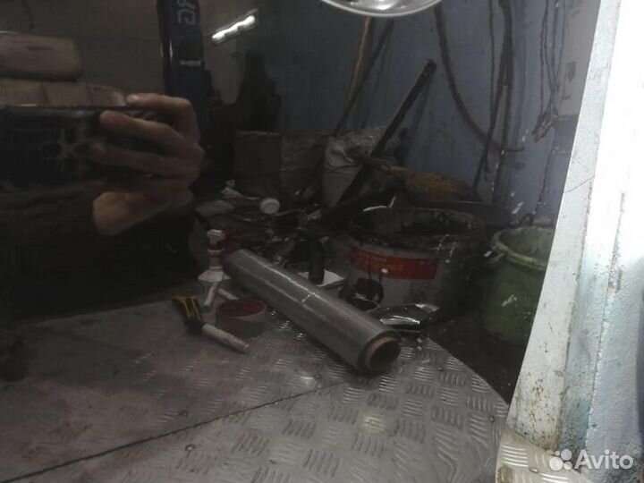 Дверь передняя левая Renault Megane 3