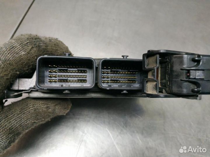 Блок управления двигателем Nissan Juke