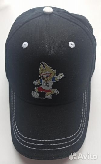 Коллекция монет,значков чемпионата по футболу 2018