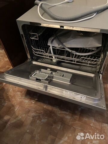 Посудомоечная машина Midea mcfd55200w