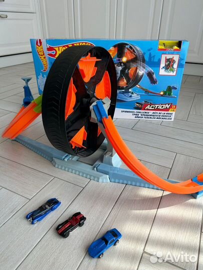 Гоночный трек hot wheels