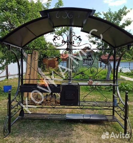 Мангал с крышей
