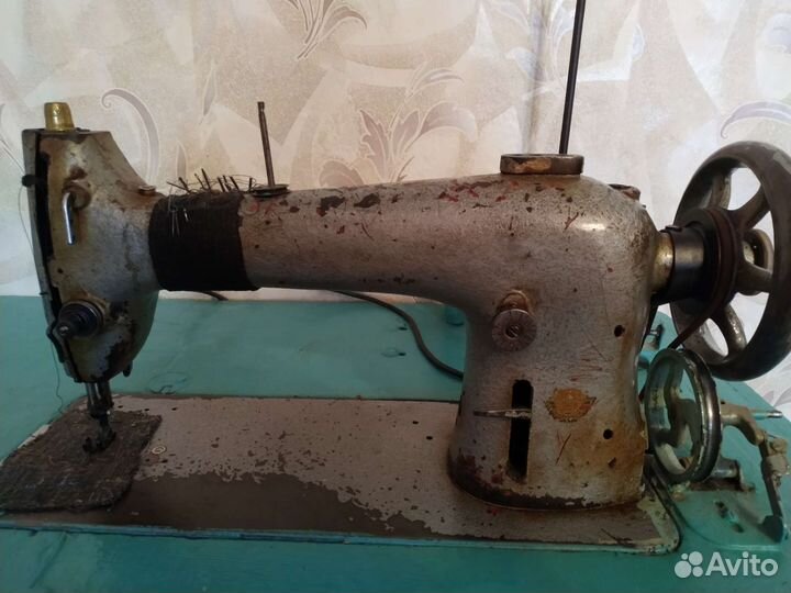 Швейная машинка бу