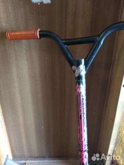 Продам трюковой самокат