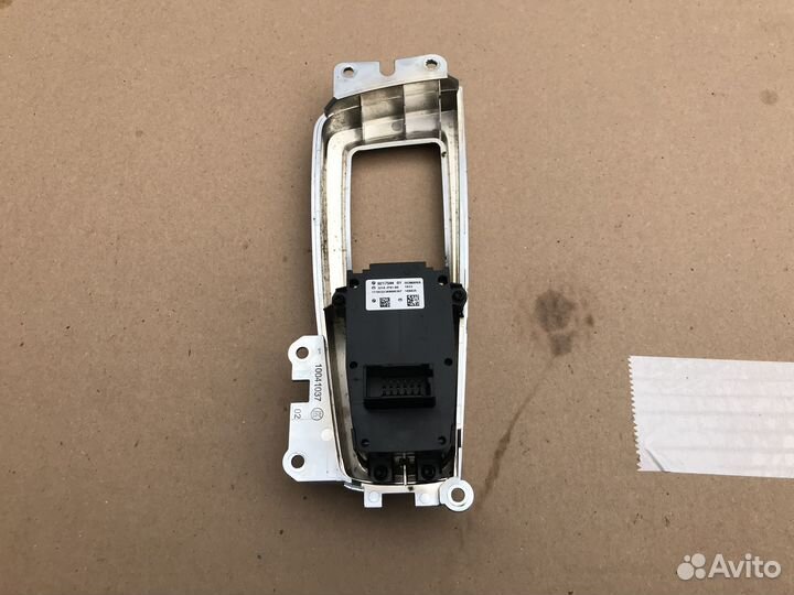 Кнопка стояночного тормоза BMW 5 F10 09-17