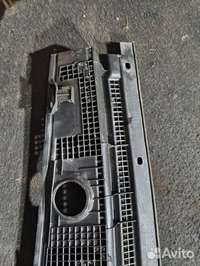 Жабо правое Mitsubishi Lancer 9 4G18 2005