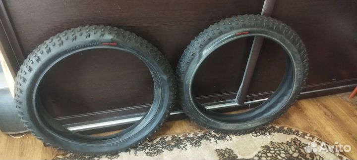 Шипованные покрышки на фет байк