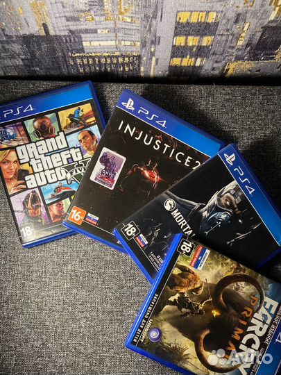 PlayStation 4 Fat + наушник + игры