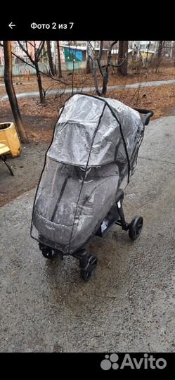 Прогулочная коляска