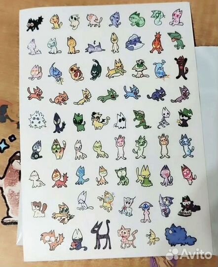 Брелок и наклейки с котятами