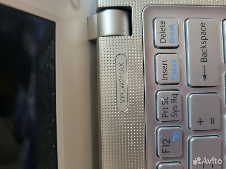 Нетбук sony vaio vpcw211ax
