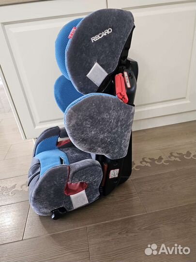 Автокресло Recaro