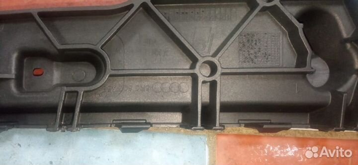 Кронштейн заднего бампера левый Audi Q5 / Ауди Ку5