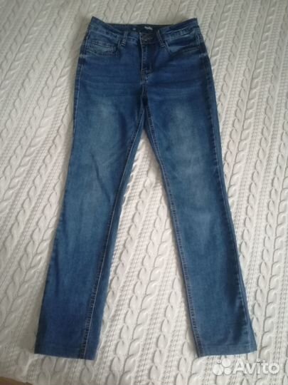 Джинсы женские