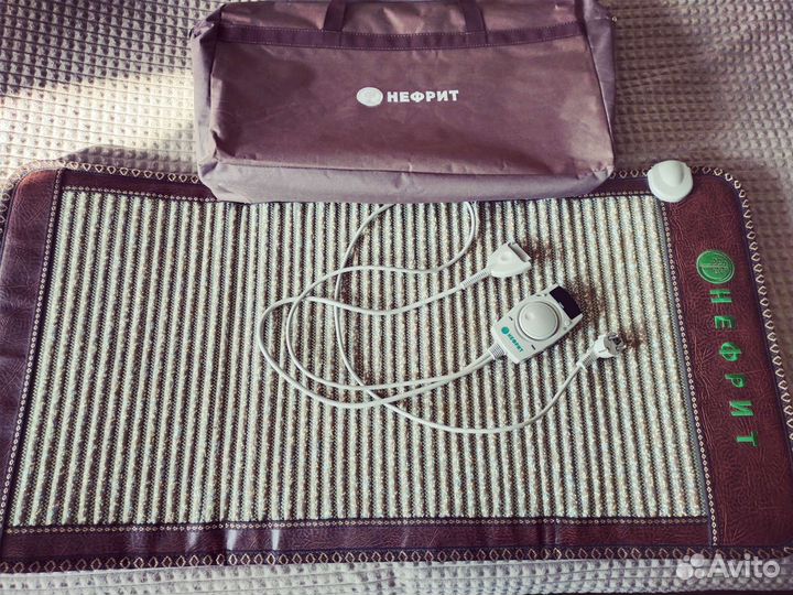 Хвантоболовый мат с турмалином и нефритом