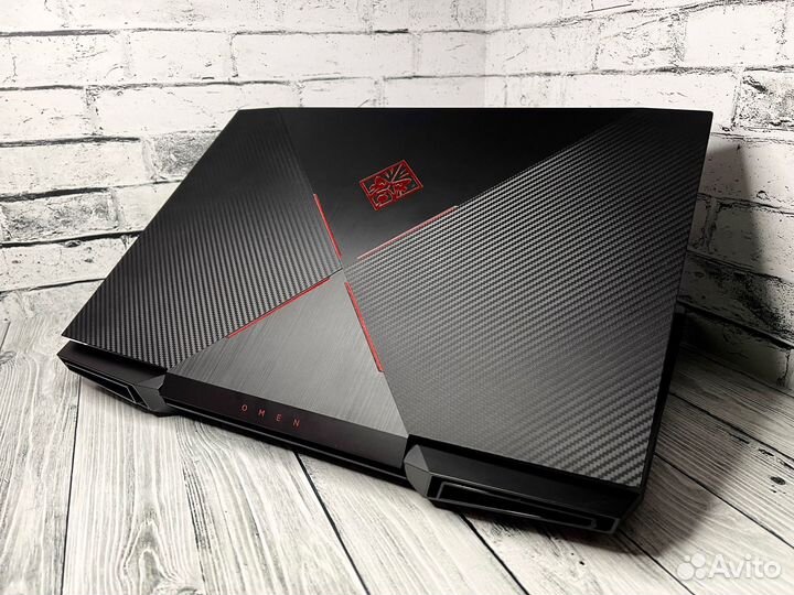 Игровой ноутбук HP Omen 17 GTX6gb/i7/120 Гц