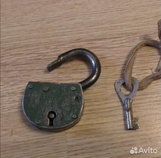 Амбарный замок СССР