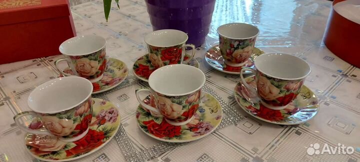Красивый чайный сервиз на 6 персон, чайный набор