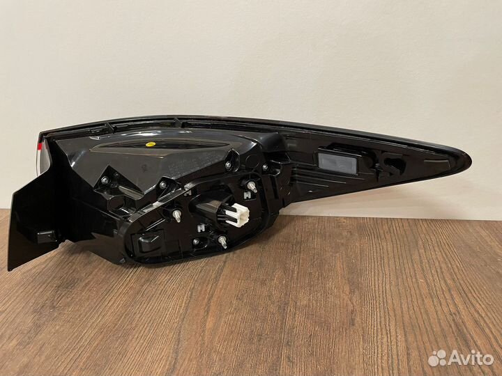 Фонарь задний левый наружный Mazda 6 GJ LED c 2018